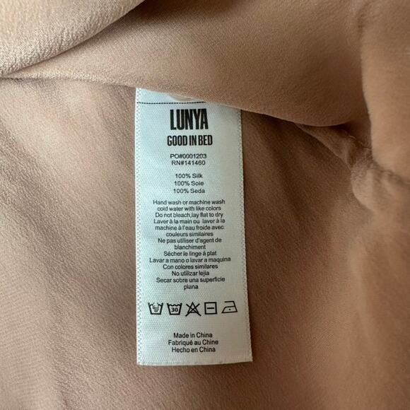 LUNYA Women's Long Sleeve Washable Silk Button Up Pajama Top XS Otium Tan - Picture 5 of 7